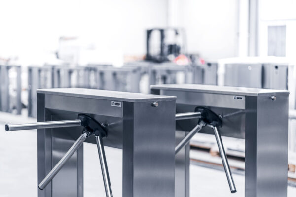 BR2-TM - waist high turnstile-2