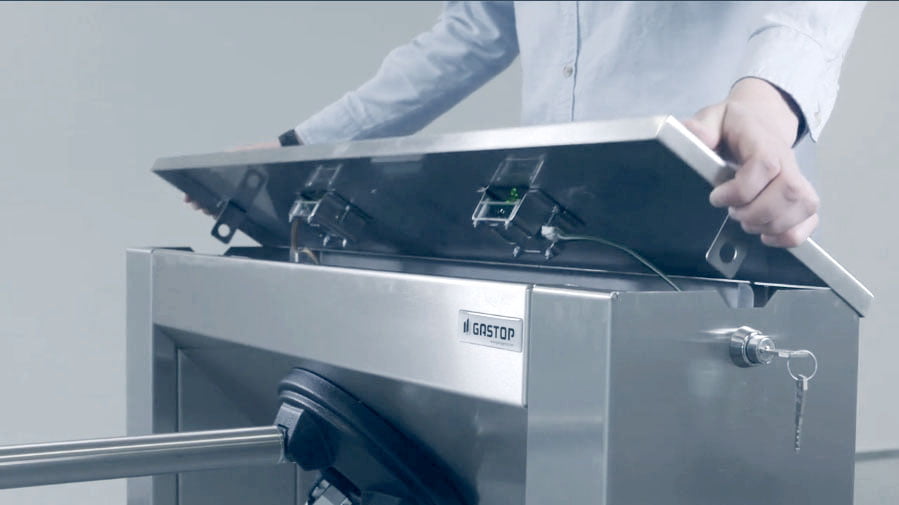 opening-turnstile-cover